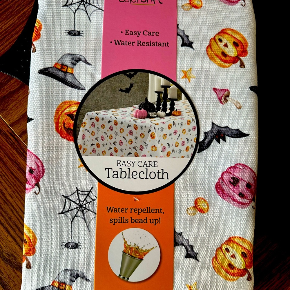 Halloween 60” x 84” colorfit tablecloth